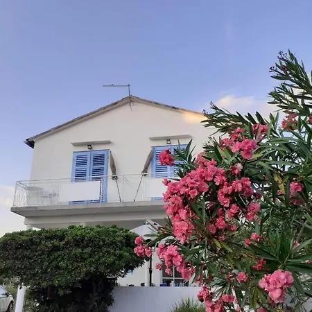 Apartment Quiet Tide Adriatic House Sukošan